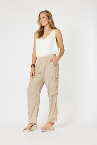 Traveller Luxe Side Button Caramel Pant