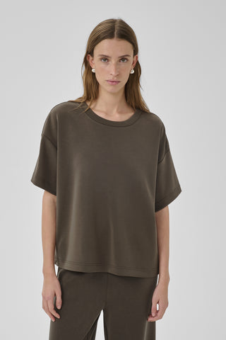 Helle Emb Boxy Tee Black