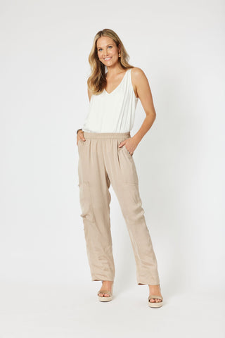 Traveller Luxe Side Button Caramel Pant