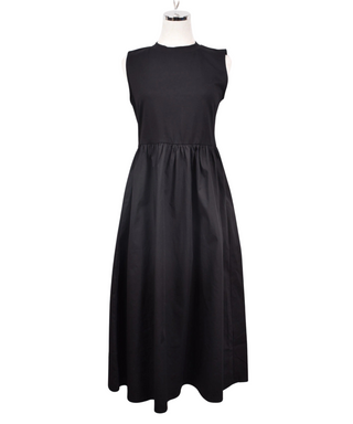 Ayla Black Sleeveless Flared Skirt Dress