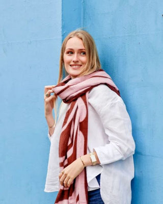 Swirl Blushed Blacket Scarf Plum