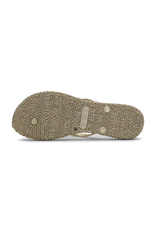 Cheerful 13 Flip Flop On Platform Sole Platin